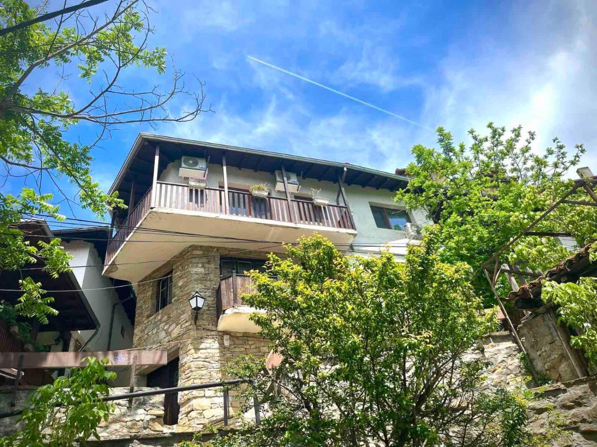 The Green Guest House Of Veliko Tarnovo-Amazing View, Top Location Ngoại thất bức ảnh
